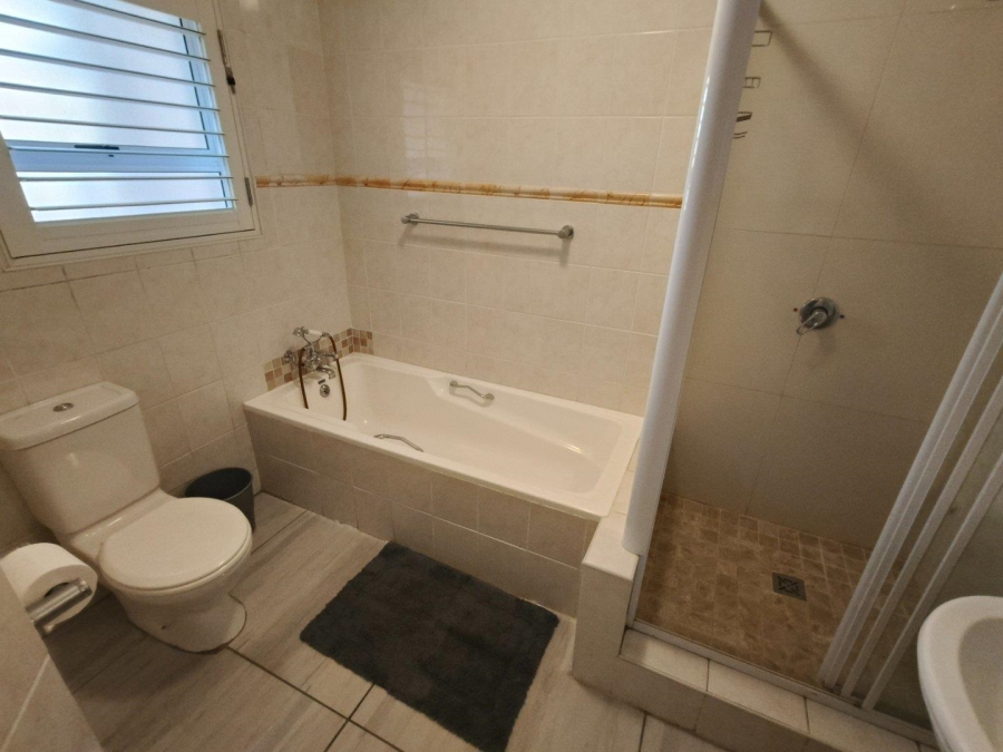 3 Bedroom Property for Sale in Jeffreys Bay Central Eastern Cape